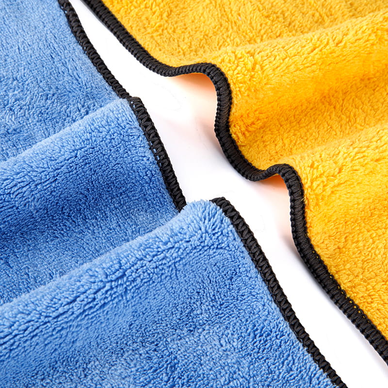 Насколько полотенце для чистки ванной комнаты отличается от одноразовых чистящих салфеток с точки зрения эффективности?